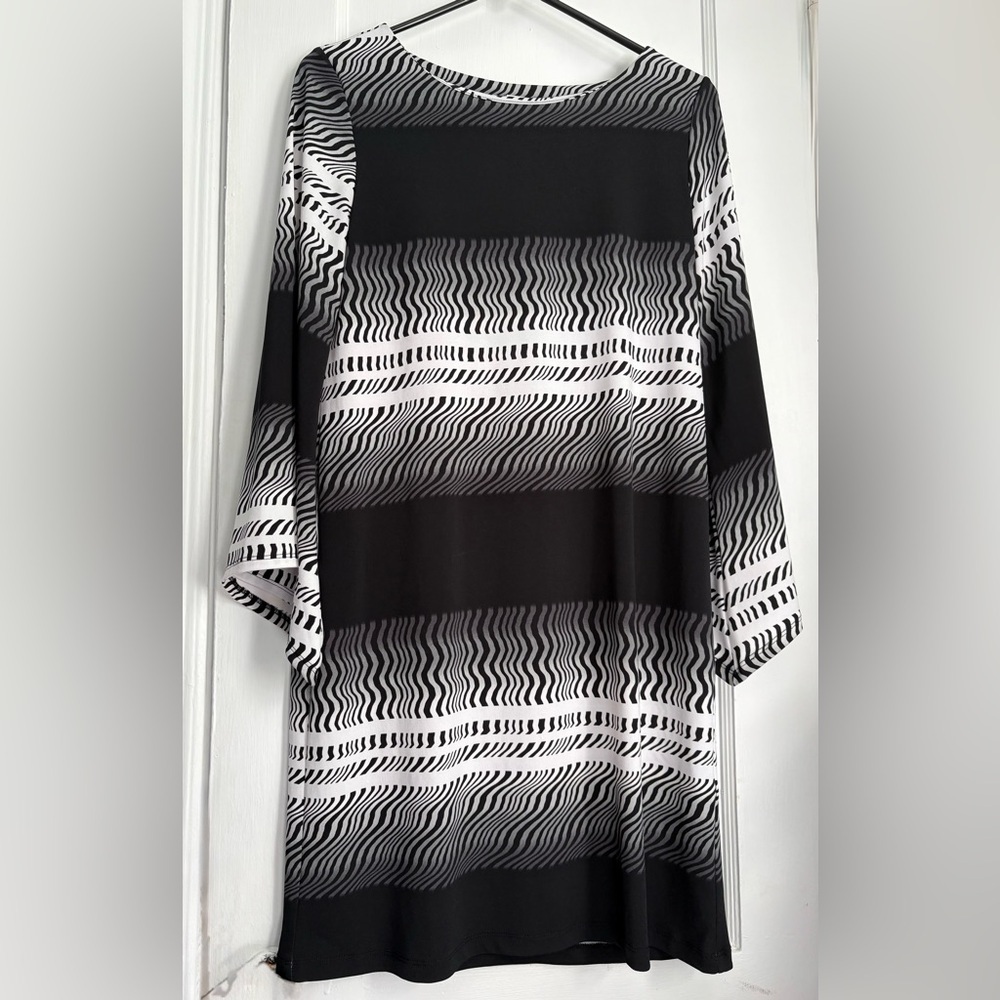 Emma & Michelle Black & White Abstract Stripe Tunic 3/4 Sleeve Boat Neck Sz:Smal - Picture 2 of 10